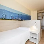 Uhc Festival Village Apartment
